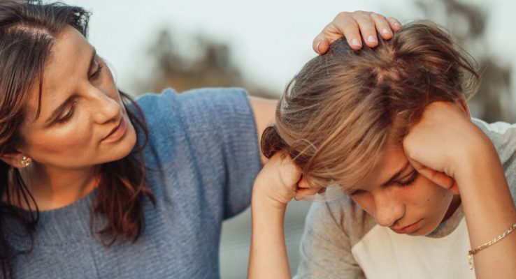 راهنمای والدین برای افسردگی نوجوانان